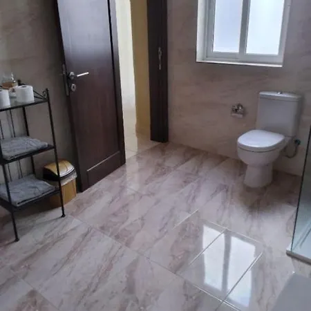 Quarto em Acomodações Particulares Denis *